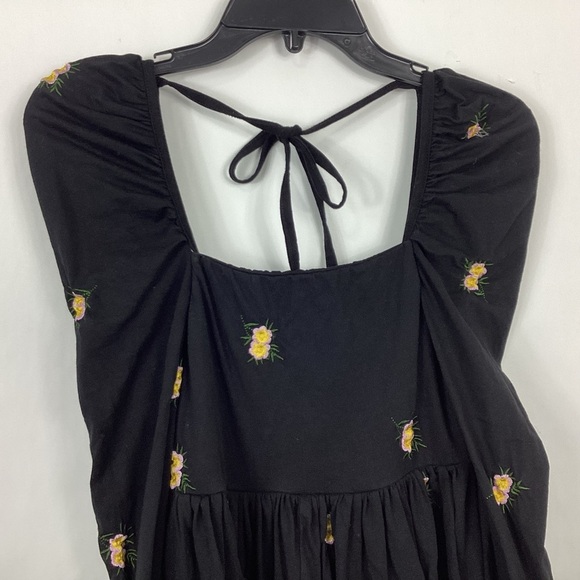 ASOS Design Embroidered Floral Dress Size 4 - Picture 2 of 8